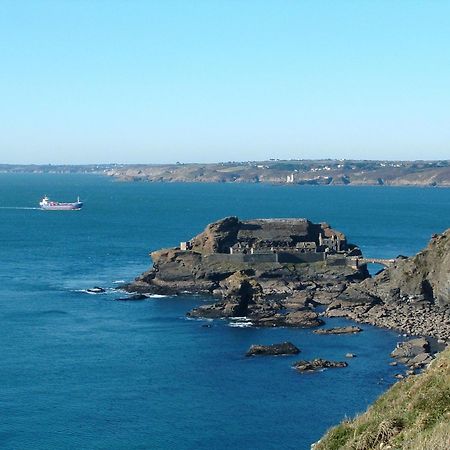 Hotel De La Baie Crozon Esterno foto