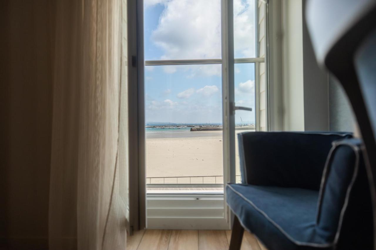 Hotel De La Baie Crozon Esterno foto