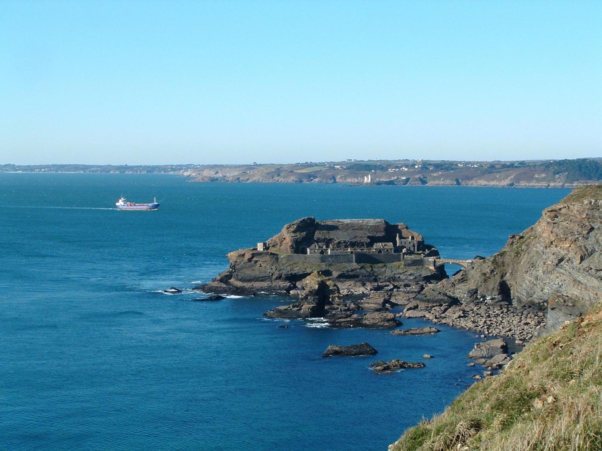 Hotel De La Baie Crozon Esterno foto