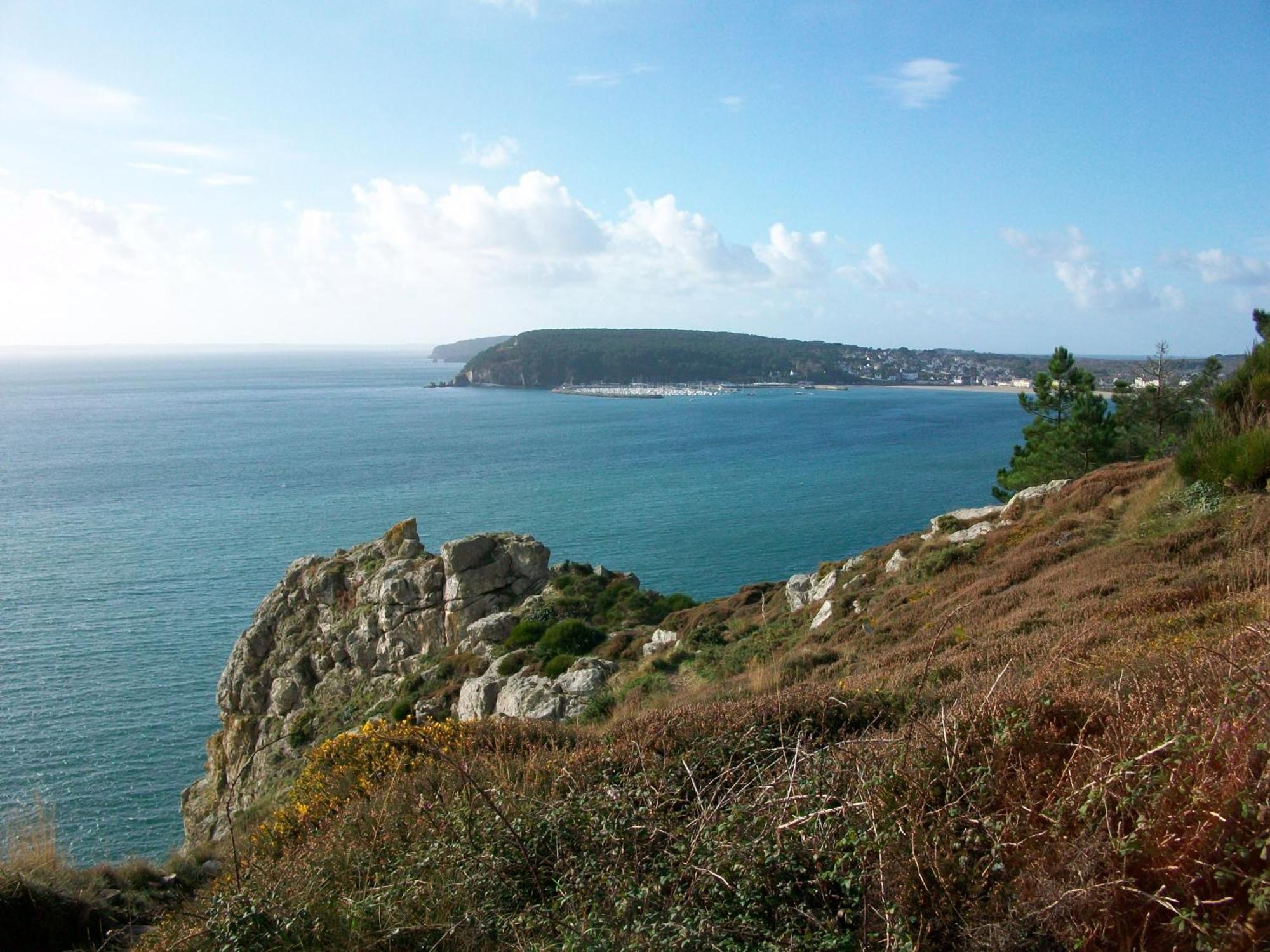 Hotel De La Baie Crozon Esterno foto