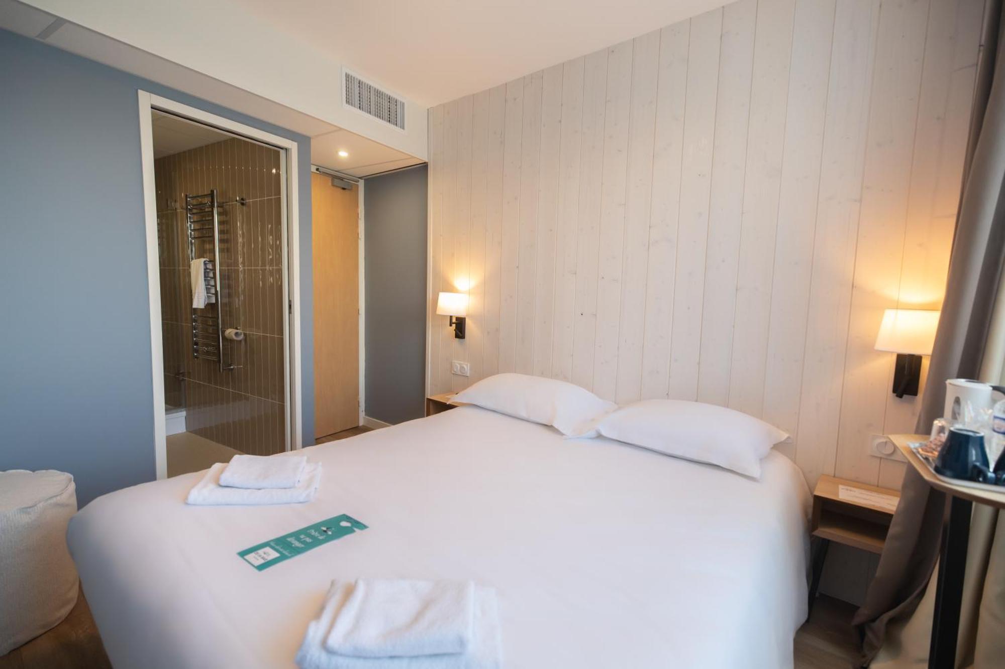 Hotel De La Baie Crozon Esterno foto